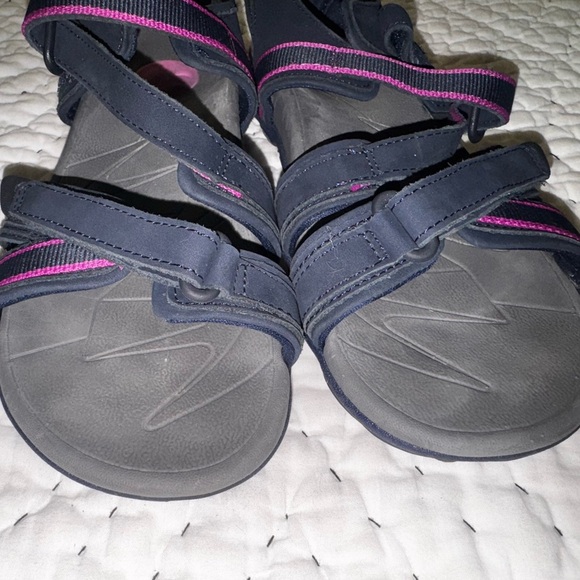 Teva Tirra Hiking Sandal sz 7 - Picture 2 of 7